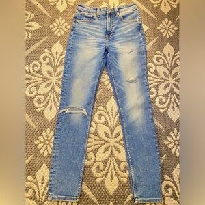 💙GREAT CONDITION | H&M Jeans | Size 6